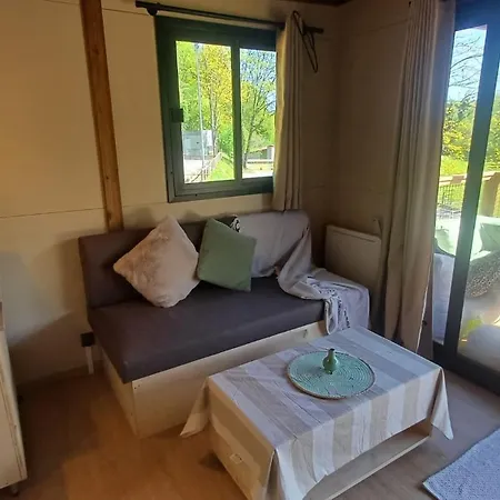 אתר קמפינג Logde Premium Cagire Aspet